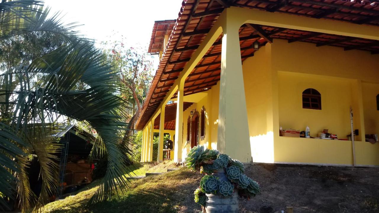 Casa Com Flores Pedra Azul  Bagian luar foto