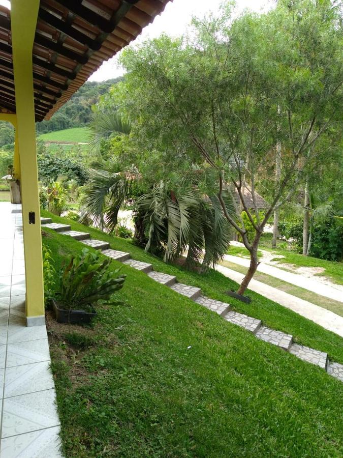 Casa Com Flores Pedra Azul  Bagian luar foto